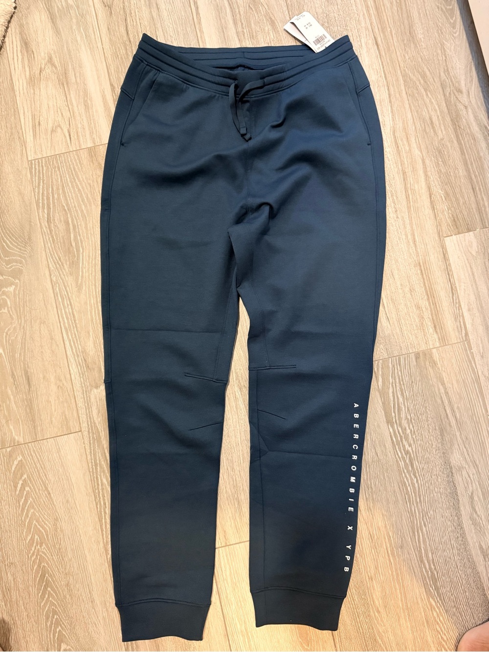 Abercrombie Boys Navy Jogger Pants: NWT Size 17/18